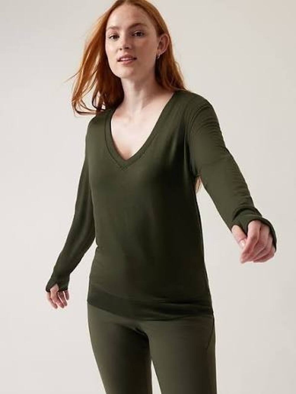 Athleta Women's Aspen Olive Sunrise V-Neck Sweatshirt w/ Thumb Holes Sz XS Soft